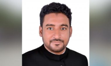 সরকারের দুই মন্ত্রীকে ক্ষমা চাওয়ার আহ্বান যশোরের এমপি আজিজের