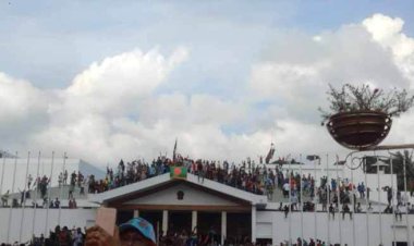 ঐতিহাসিক ৫ আগস্ট