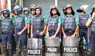  আওয়ামী লীগ নিষিদ্ধের রিট শুনানি ঘিরে সারাদেশে সতর্ক পুলিশ