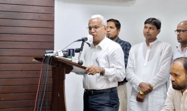  আওয়ামী লীগের করুণ পরিণতির জন্য শেখ হাসিনা দায়ী: জাহিদ হোসেন