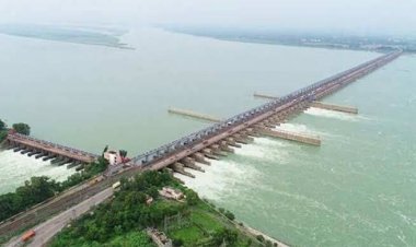  ফারাক্কার গেট খুলে দেওয়ায় নতুন কোনো এলাকা প্লাবিত হয়নি: উপদেষ্টা