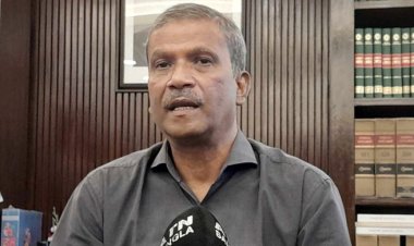  আইন উপদেষ্টা আওয়ামী লীগ নীতিগত অবস্থান থেকে জামায়াতকে নিষিদ্ধ করেনি