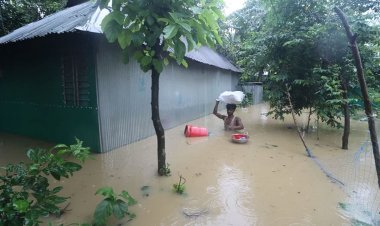 বন্যায় মৃতের সংখ্যা বেড়ে ৫৪