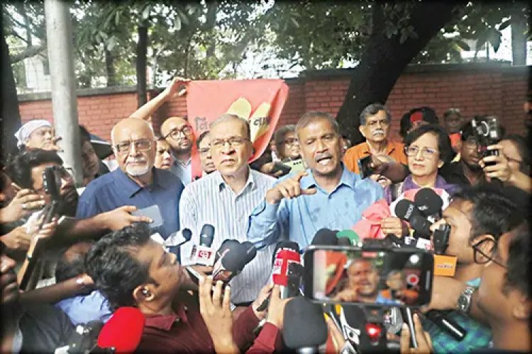 রাজপথে শিক্ষার্থী শিক্ষক, শিল্পী নাগরিক সমাজ