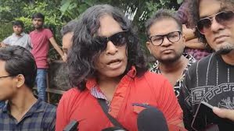 শিক্ষার্থীদের সংহতি জানিয়ে হাসান বললেন, ‘শিল্পী সমাজ এক হয়ে গেছে’