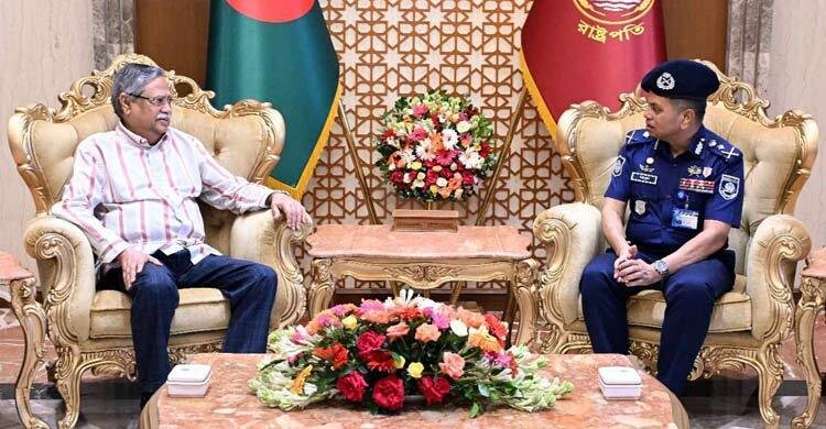 নবনিযুক্ত আইজিপিকে যেসব নির্দেশনা দিলেন রাষ্ট্রপতি