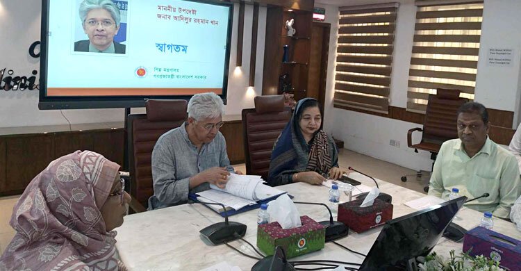 শিল্প মন্ত্রণালয়ে মতবিনিময় করেছেন উপদেষ্টা আদিলুর রহমান খান