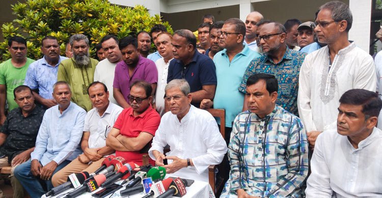 সীমান্তে মানুষ জড়ো হওয়ার ঘটনা ছিল নাটক: মির্জা ফখরুল