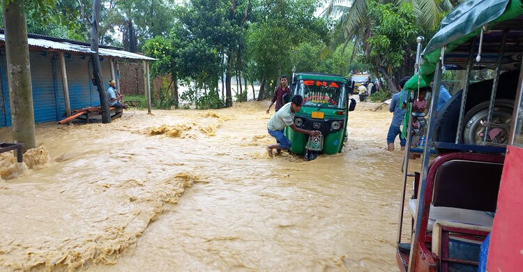 ত্রিপুরায় বাঁধ খুলে দিলো ভারত, হু হু করে পানি ঢুকছে বাংলাদেশে