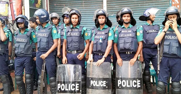 আওয়ামী লীগ নিষিদ্ধের রিট শুনানি ঘিরে সারাদেশে সতর্ক পুলিশ