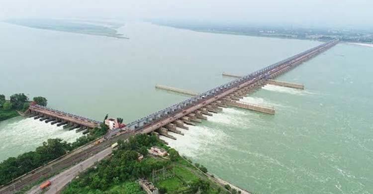 ফারাক্কার গেট খুলে দেওয়ায় নতুন কোনো এলাকা প্লাবিত হয়নি: উপদেষ্টা
