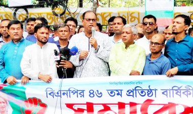 ক্রাইসিস মোকাবেলা করে ঐক্যবদ্ধ থাকতে হবে: দুদু