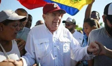  দেশ ছাড়লেন ভেনেজুয়েলার বিরোধী নেতা