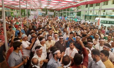 ১০ম গ্রেডের দাবিতে তৃতীয় দিনেও বিক্ষোভ অডিটরদের