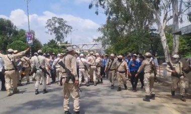  মণিপুরে শিক্ষার্থীদের বিক্ষোভ চলছেই