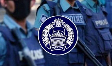 পুলিশের যেসব কর্মকর্তা দেশ ছেড়েছেন, আত্মগোপনে যারা