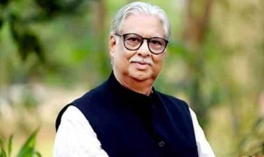 দেশে ফিরেই বিমানবন্দরে আটক সুলতান মনসুর