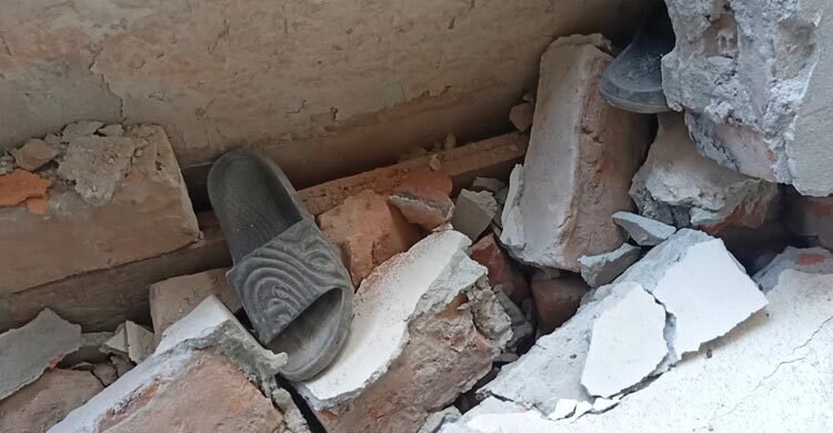 দেওয়ালচাপায় নির্মাণ শ্রমিক নিহত