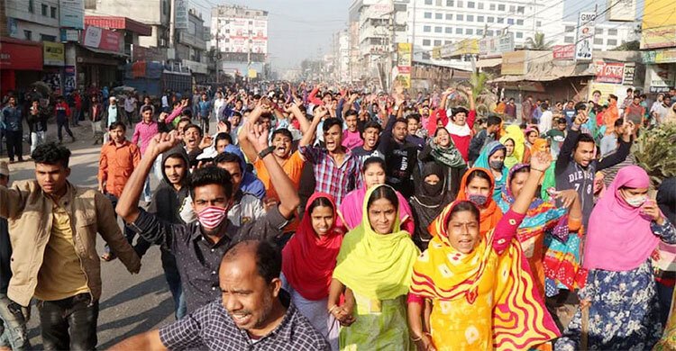 শ্রমিক অসন্তোষ বড় আর্থিক ক্ষতির মুখে পোশাক শিল্প, কার্যাদেশ হারানোর শঙ্কা