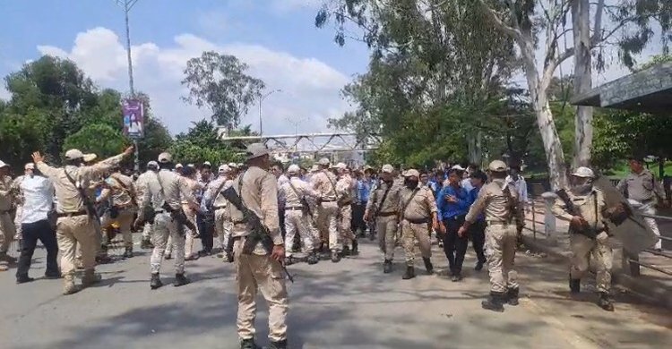 মণিপুরে শিক্ষার্থীদের বিক্ষোভ চলছেই