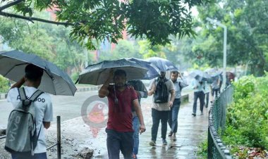 ৪৫-৬০ কিলোমিটার বেগে ঝোড়ো বৃষ্টি হতে পারে ১৩ অঞ্চলে