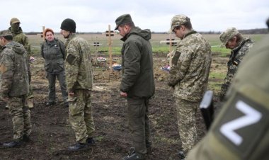 রাশিয়া-ইউক্রেন যুদ্ধ রুশ বাহিনীর কাছে আত্মসমর্পণ ৮৩ ইউক্রেনীয় সেনার