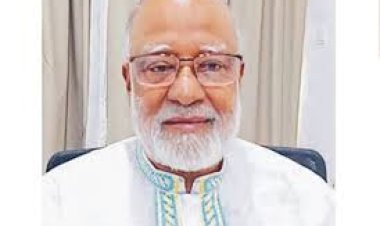 সস্ত্রীক ওমরাহ পালনে সৌদি আরবে যাচ্ছেন ড. মোশাররফ