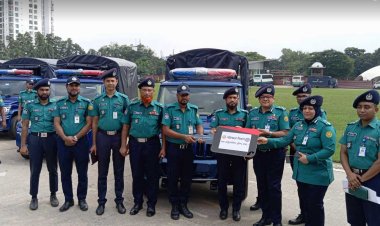 নতুন গাড়ি পেল ডিএমপির ১০ থানা