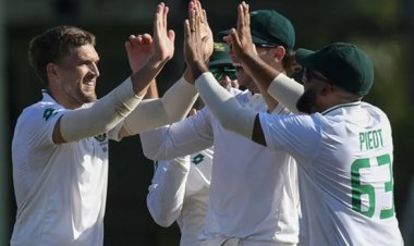 ৩ ওভারে ২ উইকেট নেই বাংলাদেশের