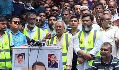 সরকারের সুতোর টান অন্য কোথাও থেকে আসছে কিনা জানতে চায় জনগণ: রিজভী