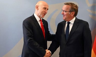 প্রতিরক্ষা চুক্তিতে স্বাক্ষর করছে যুক্তরাজ্য ও জার্মানি