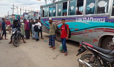 টোল আদায় বন্ধের দাবি সুনামগঞ্জ-সিলেট সড়কে পরিবহন ধর্মঘট, ভোগান্তির শিকার যাত্রীরা