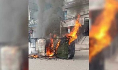 কচুক্ষেতে পোশাক শ্রমিকদের বিক্ষোভ, সেনা-পুলিশের গাড়িতে আগুন