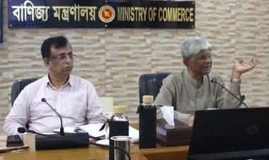 রিজার্ভ বাড়ছে, ঘুরে দাঁড়াচ্ছে অর্থনীতি: বাণিজ্য উপদেষ্টা