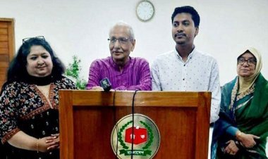 রাজনৈতিক দলগুলোর সঙ্গে মতবিনিময়ের প্রয়োজন নেই: বদিউল আলম