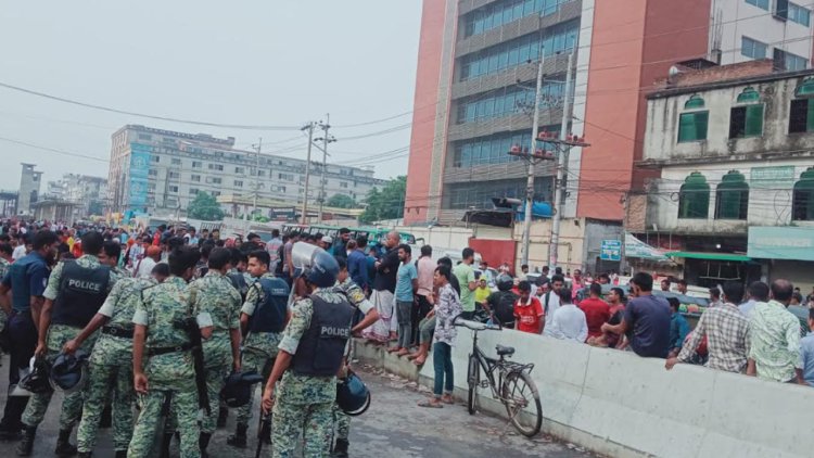 গাজীপুরে মহাসড়কে শ্রমিকদের বিক্ষোভ, তীব্র যানজট