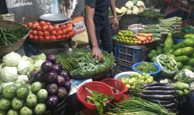 বাজারে শীতকালীন সবজি, কমছে দাম