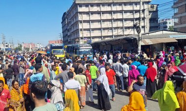  বেতনের দাবিতে ঢাকা-ময়মনসিংহ সড়ক শ্রমিকদের অবরোধ, দীর্ঘ যানজট