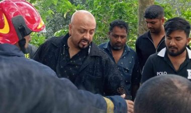 দুর্ঘটনায় দুমড়েমুচড়ে গেল চিত্রনায়ক রুবেলের গাড়ি