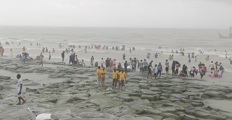 ঝড়ো বৃষ্টি হতে পারে দেশের ১১ অঞ্চলে