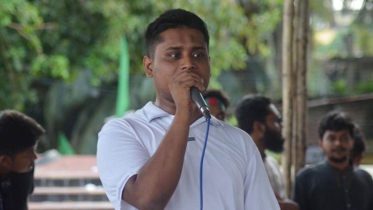 এক মিনিটের জন্য হলেও রাস্তায় নামুন প্লিজ : আ. লীগকে হাসনাত