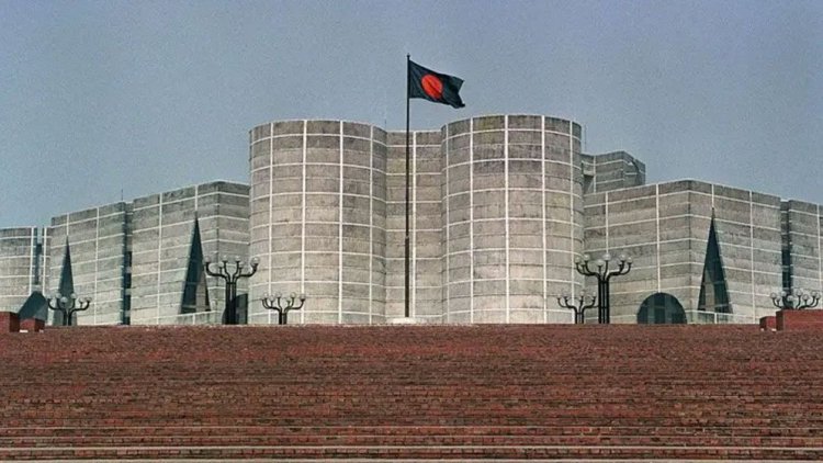 সরকারের মেয়াদ ‘৪ বছর’ ইস্যু হঠাৎ কেন আলোচনায়