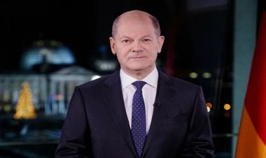 আস্থা ভোটে হেরে গেলেন জার্মান চ্যান্সেলর শোলজ