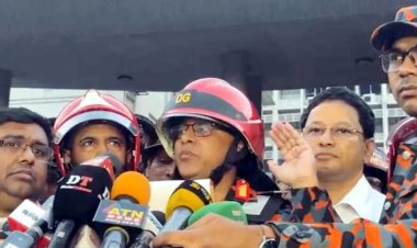  সচিবালয়ের গেট ভেঙে ফায়ারের বড় গাড়ি ঢোকানো হয়েছে: ডিজি