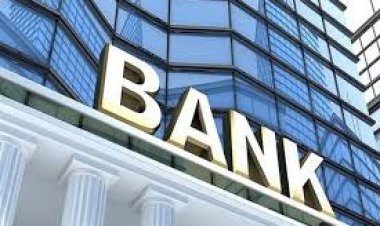 নানা সংকটে নিমজ্জিত ব্যাংকখাত