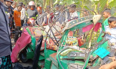 শেরপুরে বাস-অটোরিকশার সংঘর্ষে নিহত ৫