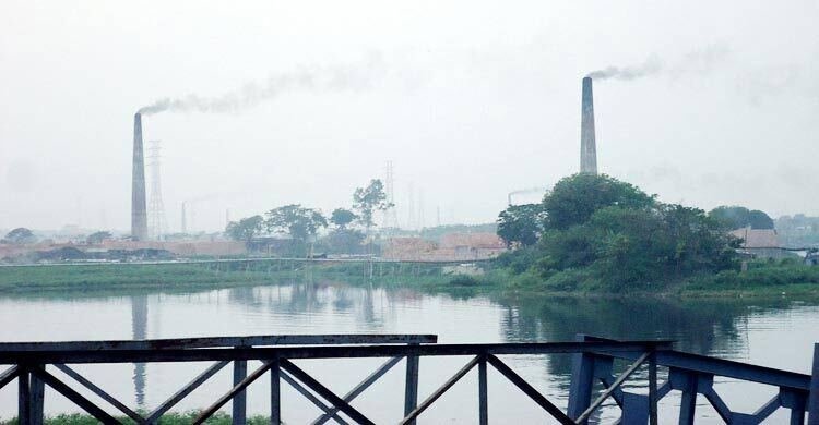 দিল্লির বায়ু বিপজ্জনক, ঢাকার খুবই অস্বাস্থ্যকর
