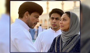 মক্কা শরিফে শাহরুখ-গৌরী, ভাইরাল ছবি নিয়ে যা জানা গেছে