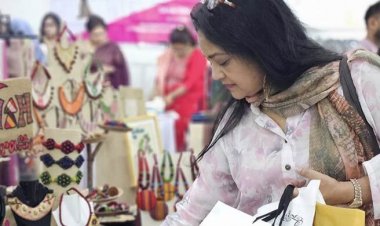 নারী উদ্যোক্তাদের এ বছরও প্রণোদনা দেবে সরকার