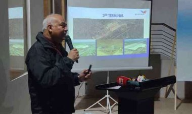 বিমানবন্দরের পাশে উঁচু গাছ, অবতরণের পথে ঝাঁকুনির কবলে কক্সবাজার-সৈয়দপুরের ফ্লাইট